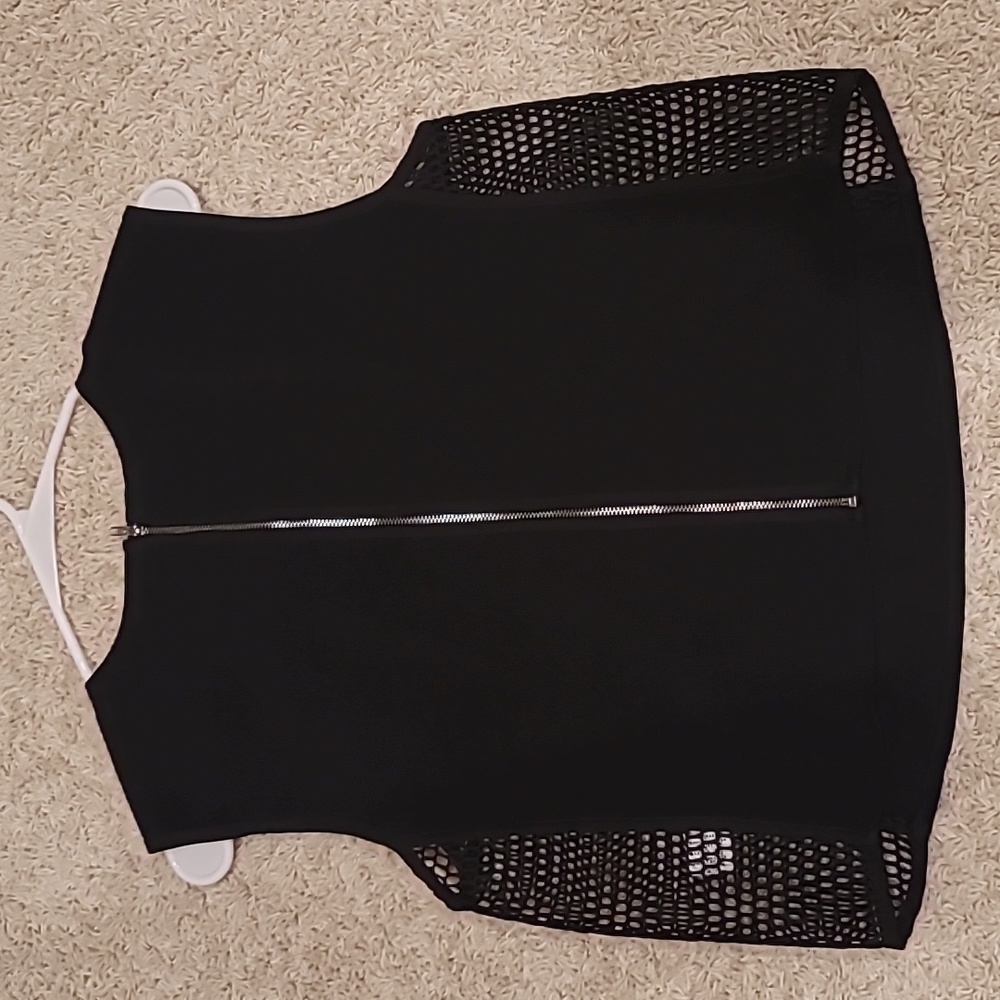 Jeweled crop top - Picture 3 of 3